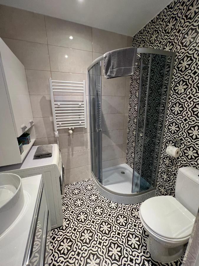Apartamenty Koktajlove Kielce Cameră foto
